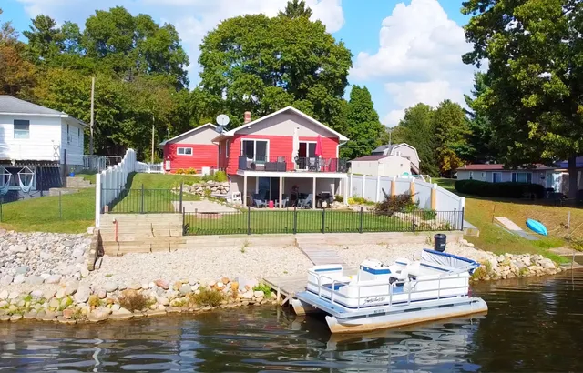 $319,900 | 23521 River Run Road, Mendon, MI 49072