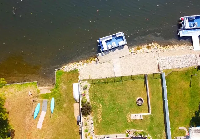 $319,900 | 23521 River Run Road, Mendon, MI 49072