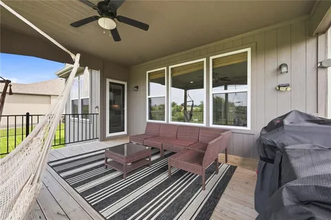 $550,000 | 6416 North 142nd Street, Basehor, KS 66007