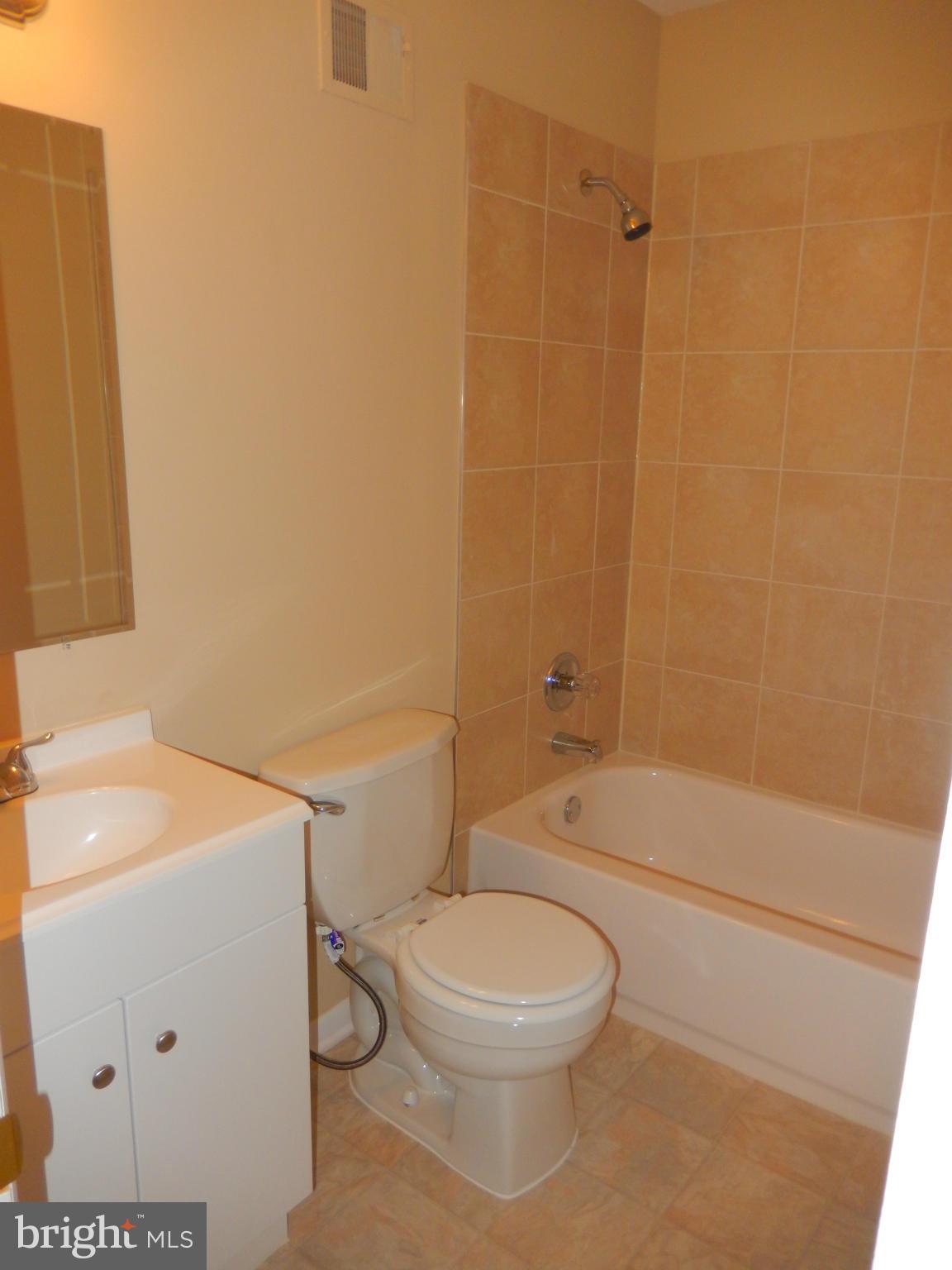 6455 Rockshire Court Alexandria, VA 22315 - Photo 14 of 23 Hall Bathroom