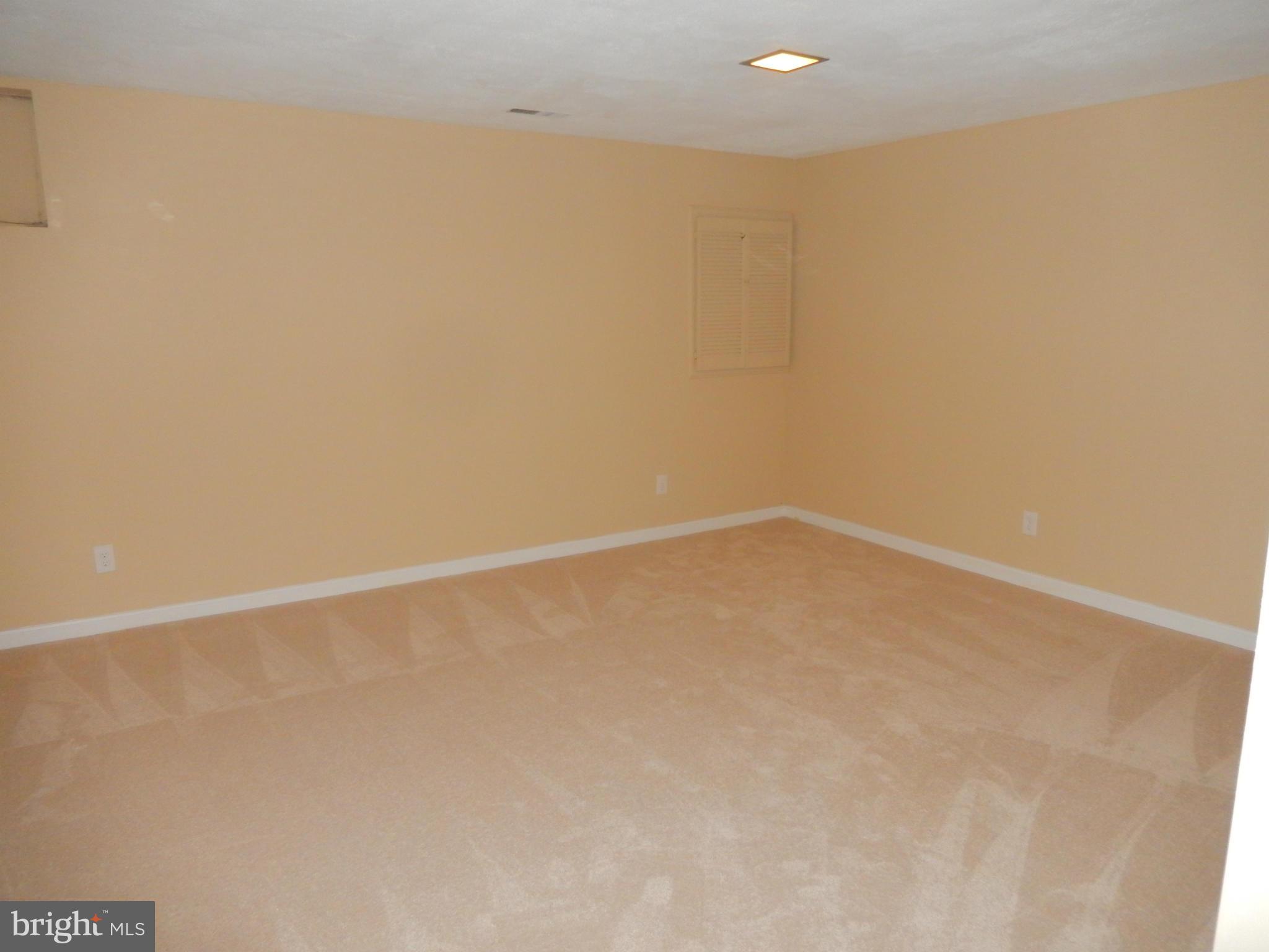 6455 Rockshire Court Alexandria, VA 22315 - Photo 18 of 23 Rec Room