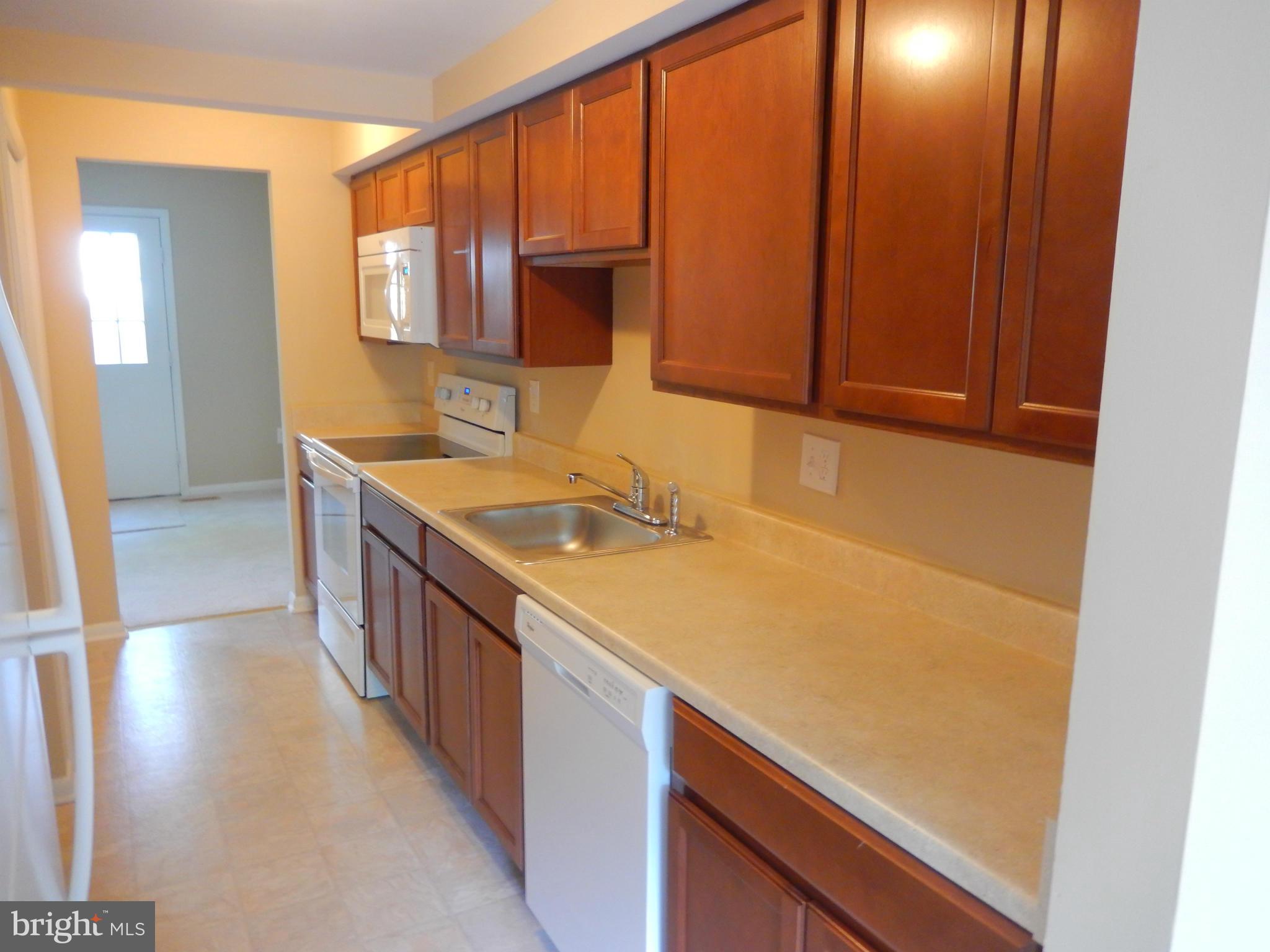 6455 Rockshire Court Alexandria, VA 22315 - Photo 3 of 23 Kitchen