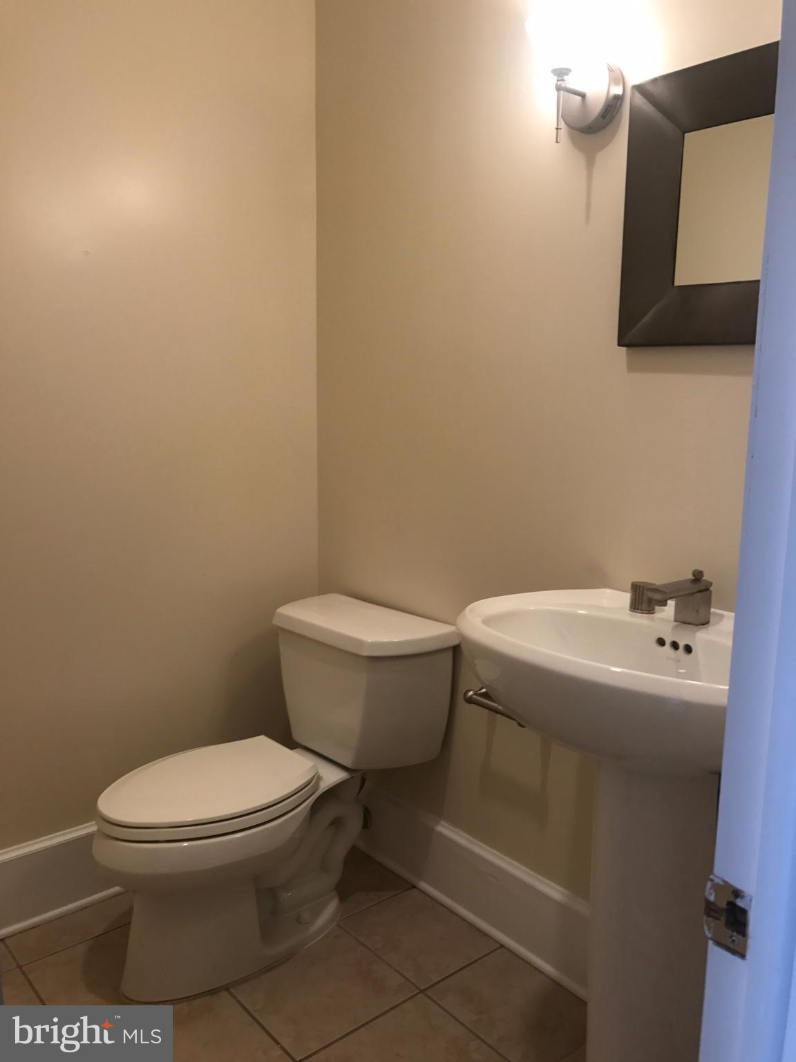 1510 R Street Northwest Washington, DC 20009 - Photo 12 of 24 Bath
