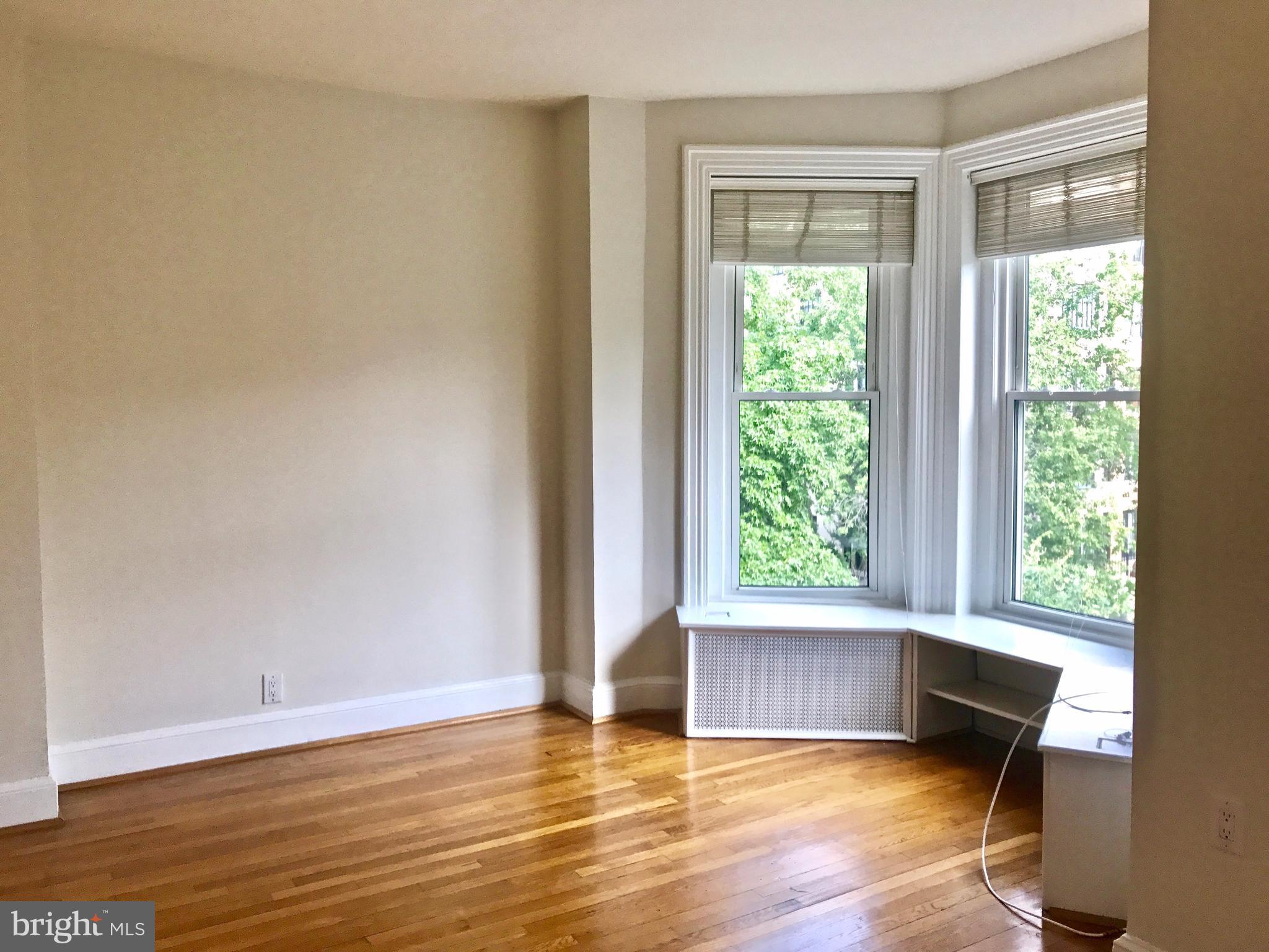 1510 R Street Northwest Washington, DC 20009 - Photo 19 of 24 Bedroom (Master)