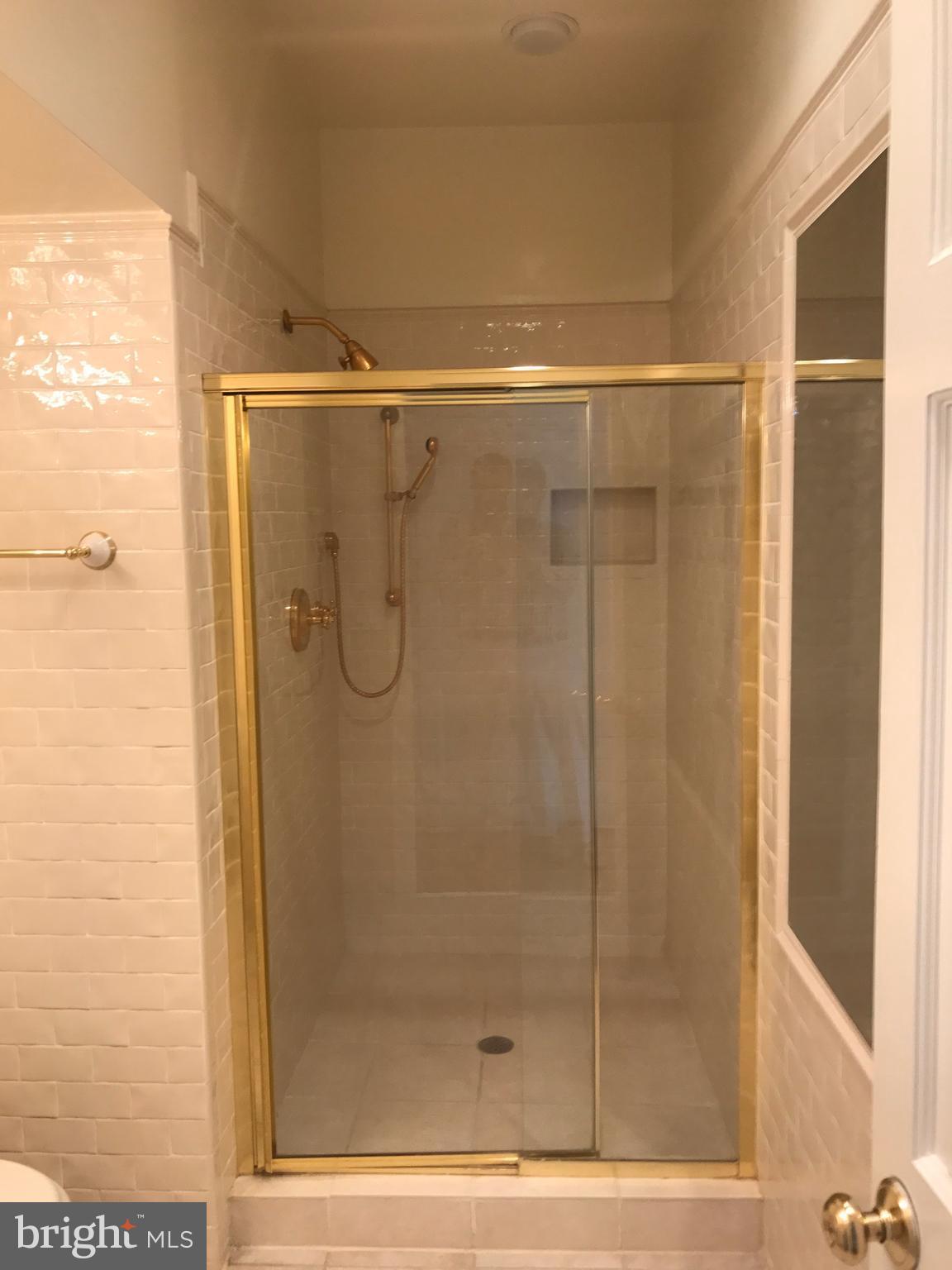 1510 R Street Northwest Washington, DC 20009 - Photo 23 of 24 Bath (Master)