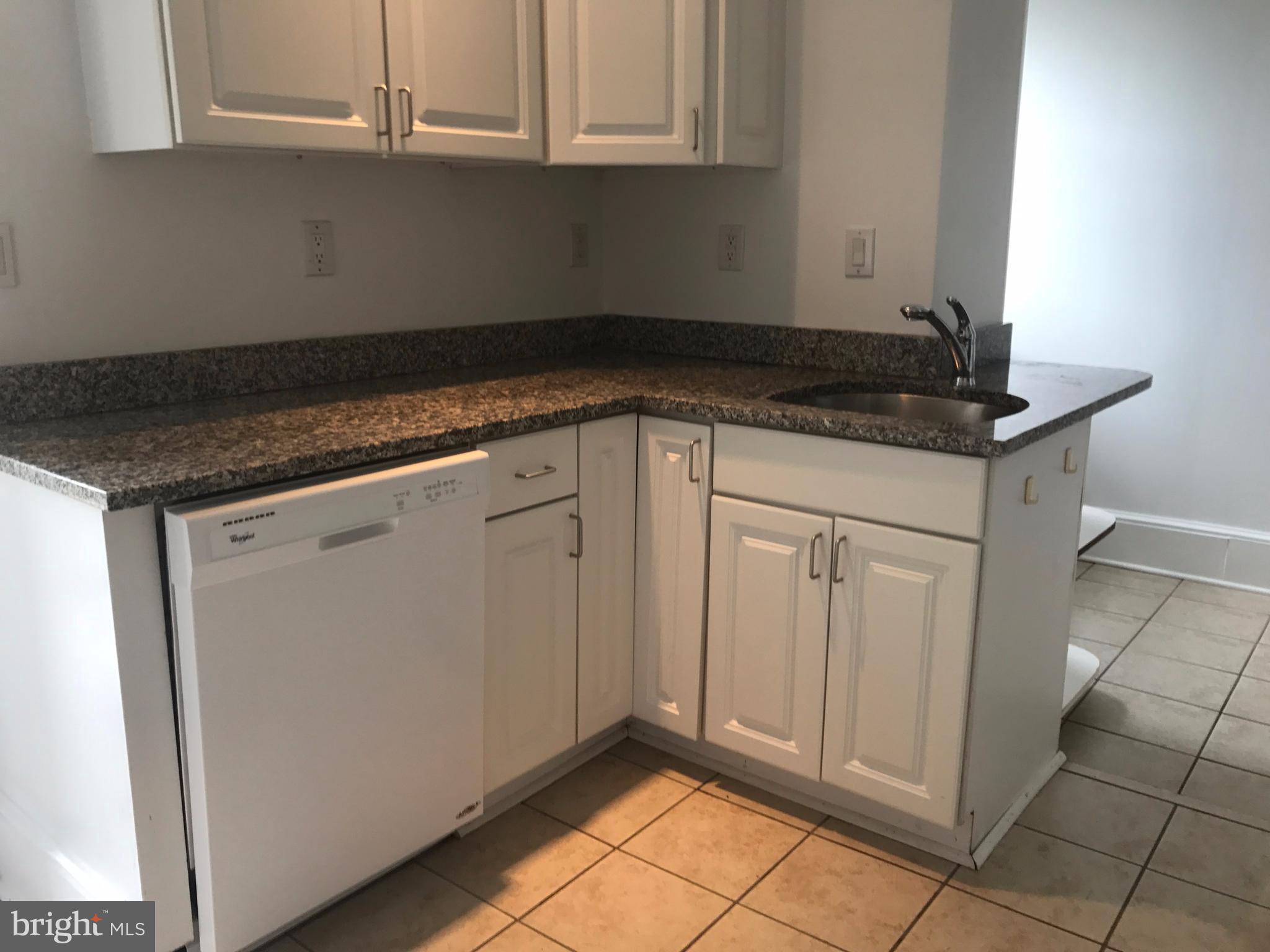 1510 R Street Northwest Washington, DC 20009 - Photo 7 of 24 Kitchen