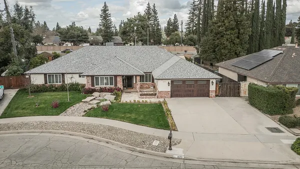 $595,000 | 1572 West Millbrae Avenue, Fresno, CA 93711