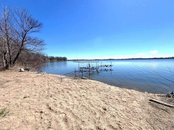 $547,000 | 15993 154th Street Northeast, New London, MN 56273