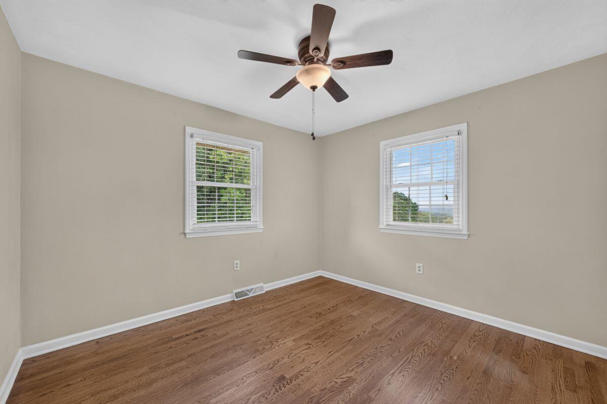 1069 Pecks Road Bedford, VA 24523 - Photo 19 of 47 2nd Bedroom
