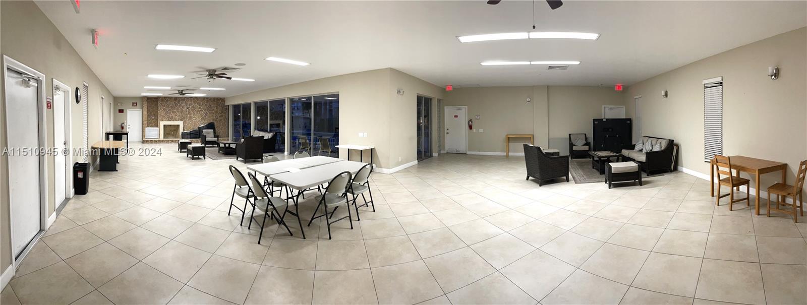 Arrowhead Davie, FL 33324 - Photo 28 of 40 a view of a dining room with furniture