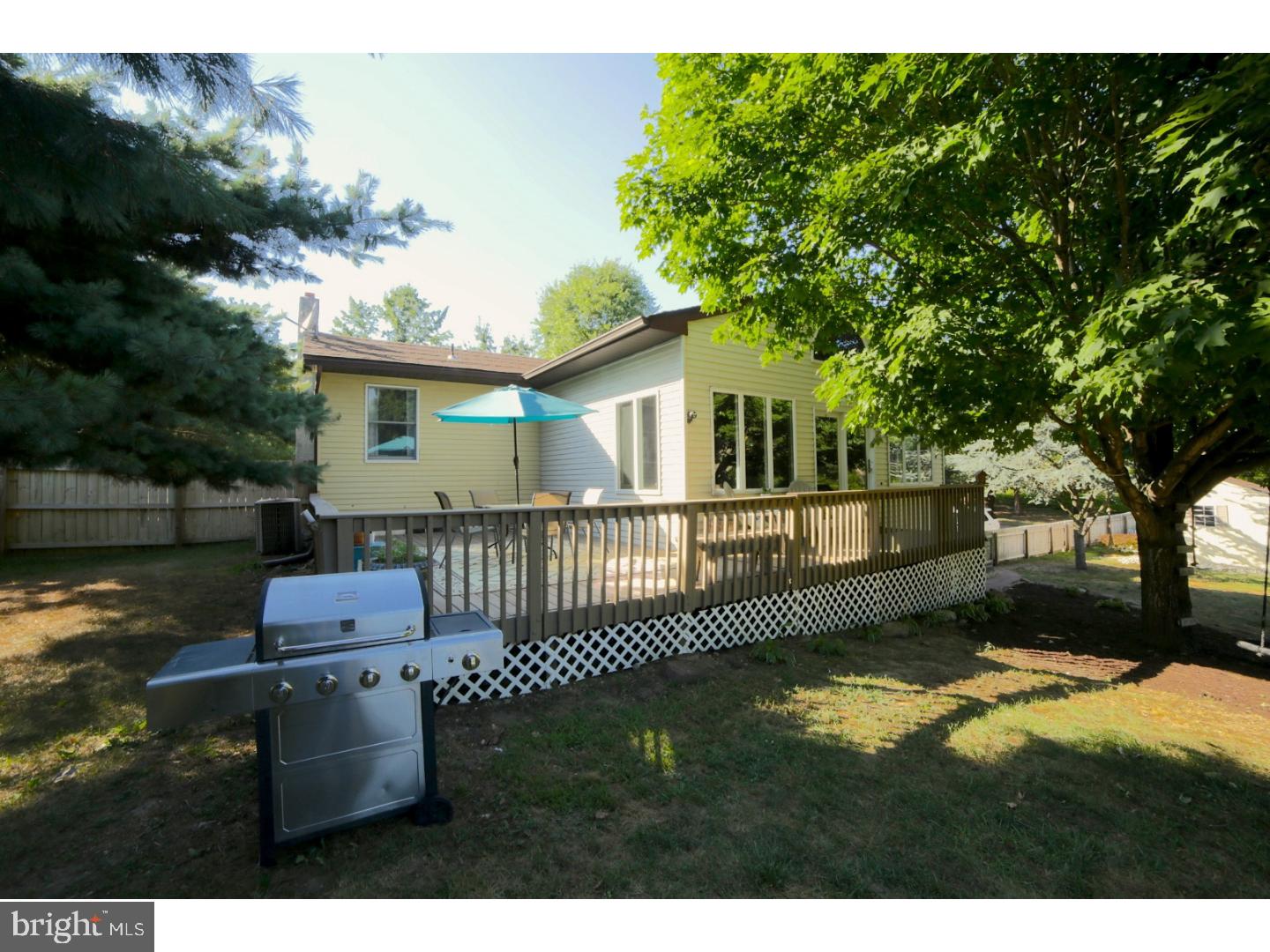 168 Stewart Road Pilesgrove, NJ 08098 - Photo 17 of 17 a balcony with table and chairs