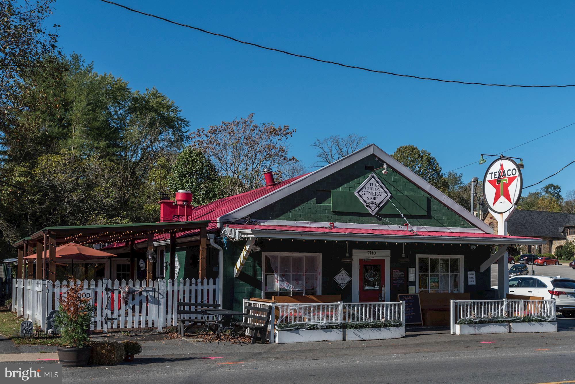 12023 Rusty Road Fairfax Station, VA 22039 - Photo 50 of 60 Indoor and outdoor eating and a store.