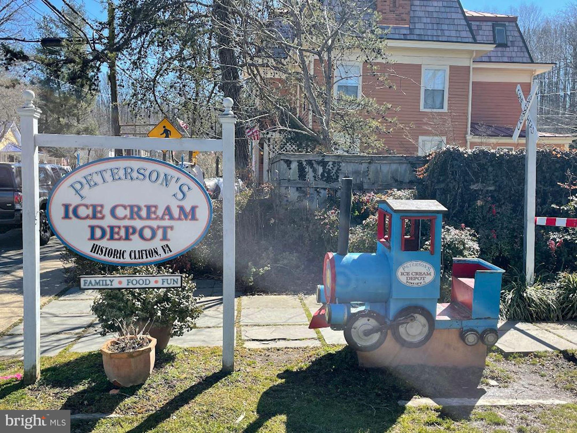 12023 Rusty Road Fairfax Station, VA 22039 - Photo 54 of 60 Ice Cream Depot.