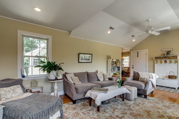 28 Webster Street, Unit 2 Medford, MA 02155 - Photo 5 of 27