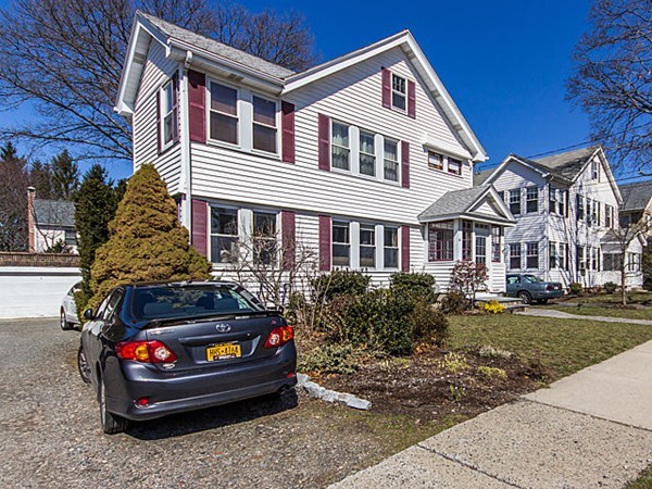 61 Rangeley Road, Unit 61 Newton, MA 02465 - Photo 3 of 24