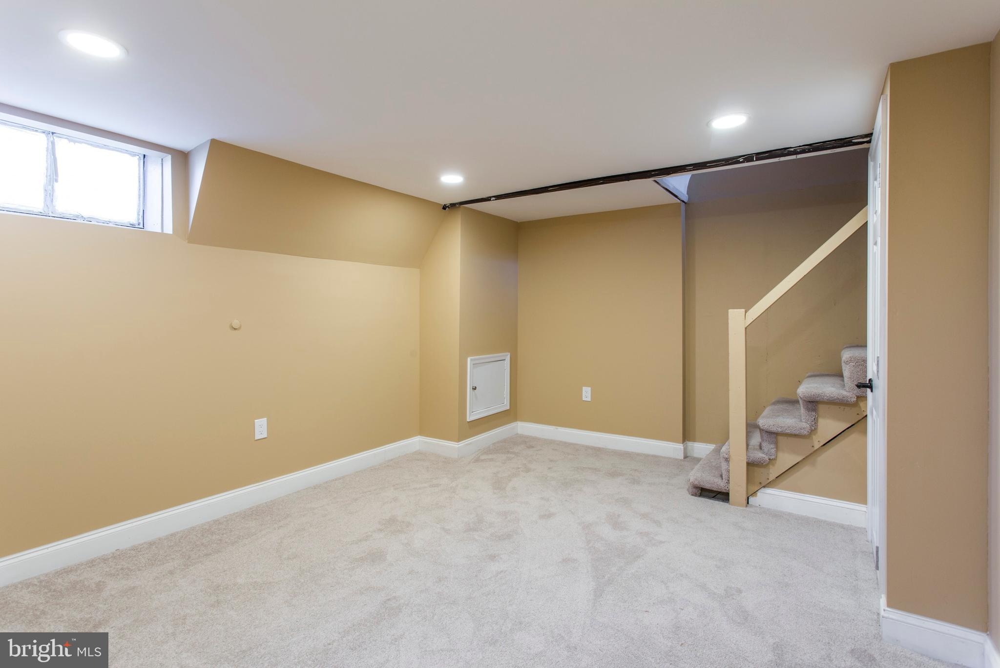 1975 Carter Road Folcroft, PA 19032 - Photo 20 of 25 Finished Basement Area