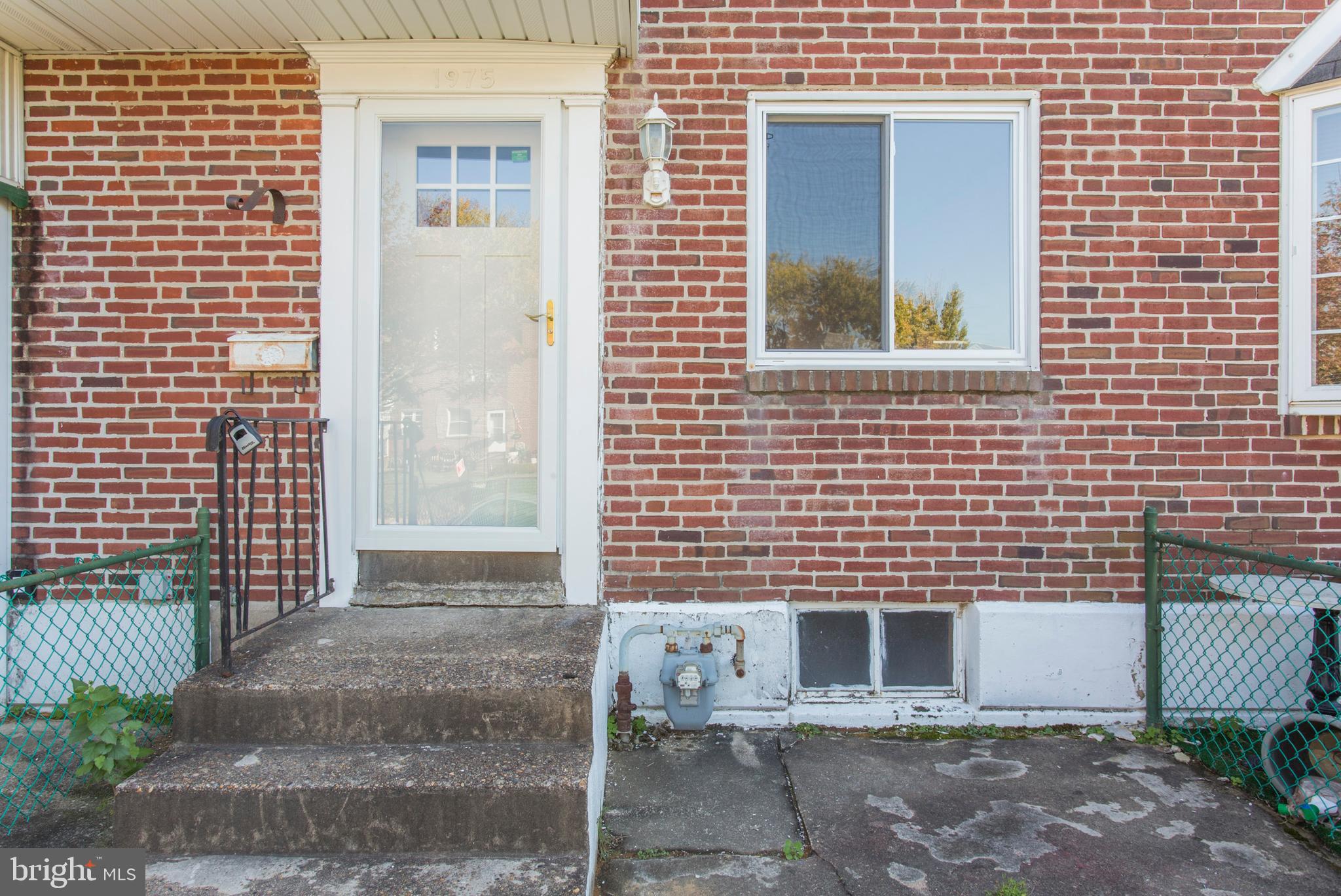 1975 Carter Road Folcroft, PA 19032 - Photo 24 of 25 Front of Home