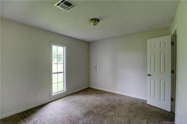 $144,999 | 6707 Oriole Circle, Iowa, LA 70647