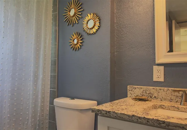 $395,000 | 2624 Lakeland Drive, Dallas, TX 75228