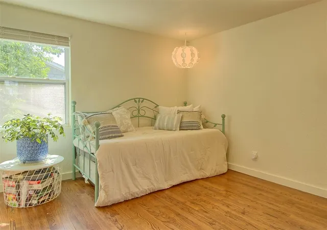 $395,000 | 2624 Lakeland Drive, Dallas, TX 75228