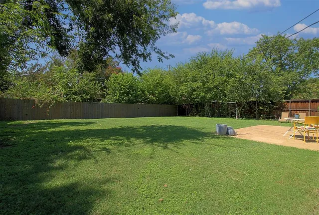 $395,000 | 2624 Lakeland Drive, Dallas, TX 75228