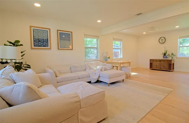 $395,000 | 2624 Lakeland Drive, Dallas, TX 75228