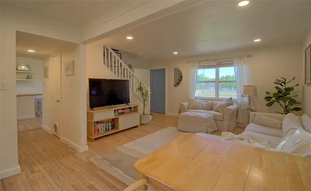 $395,000 | 2624 Lakeland Drive, Dallas, TX 75228