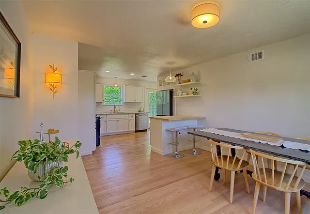 $395,000 | 2624 Lakeland Drive, Dallas, TX 75228