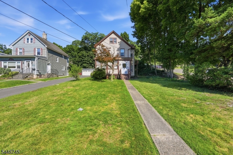 60 Martin Road Verona, NJ 07044 - Photo 2 of 36
