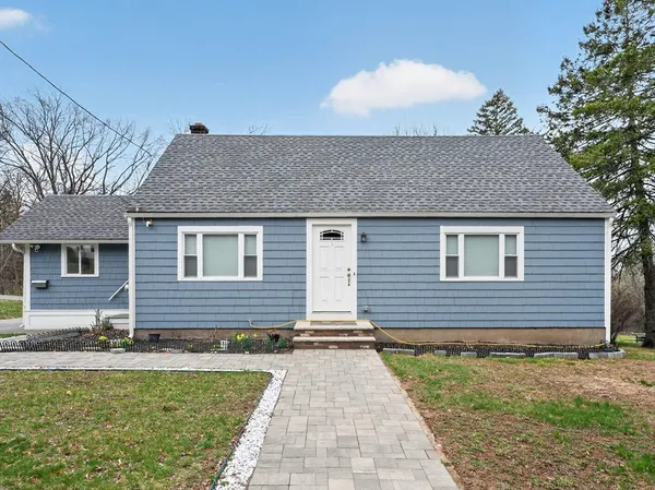 $749,900 | 29 Elliott Street, Danvers, MA 01923