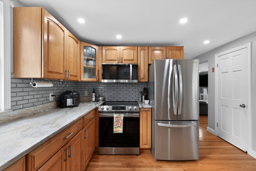 29 Elliott Street Danvers, MA 01923 - Photo 17 of 17