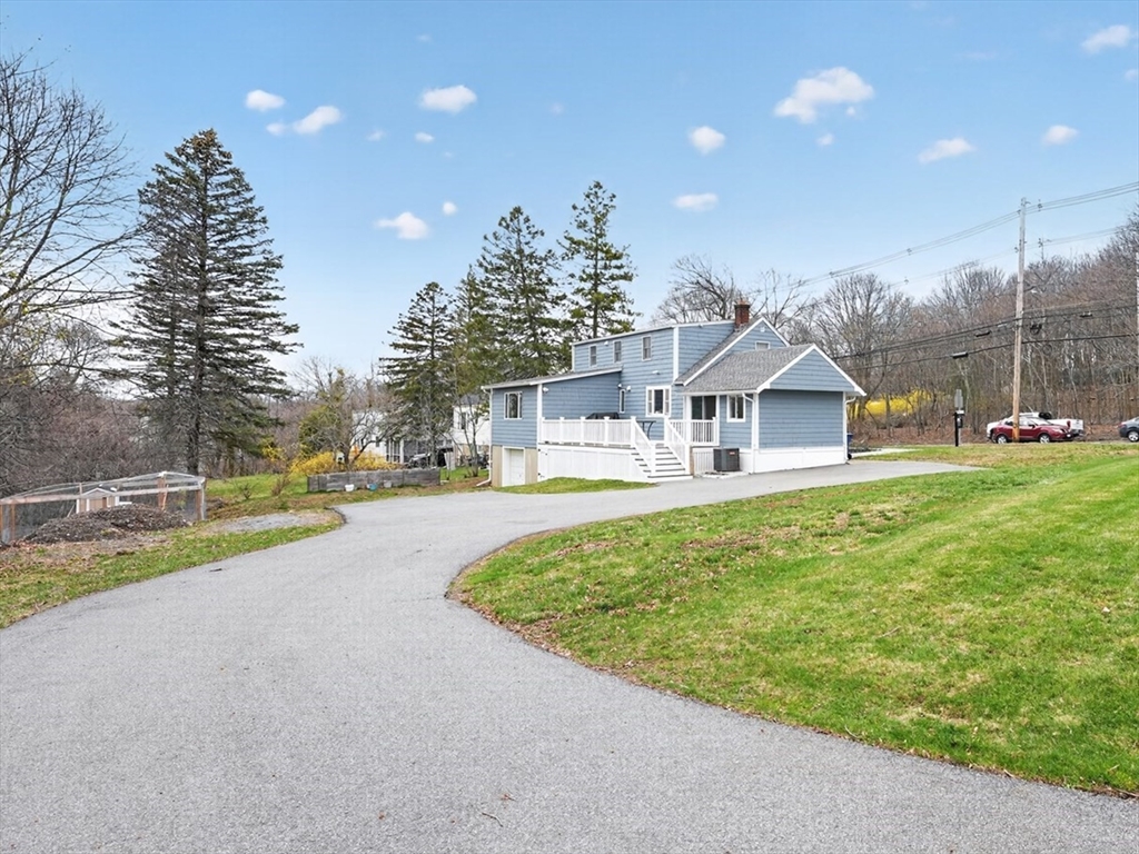 29 Elliott Street Danvers, MA 01923 - Photo 2 of 17