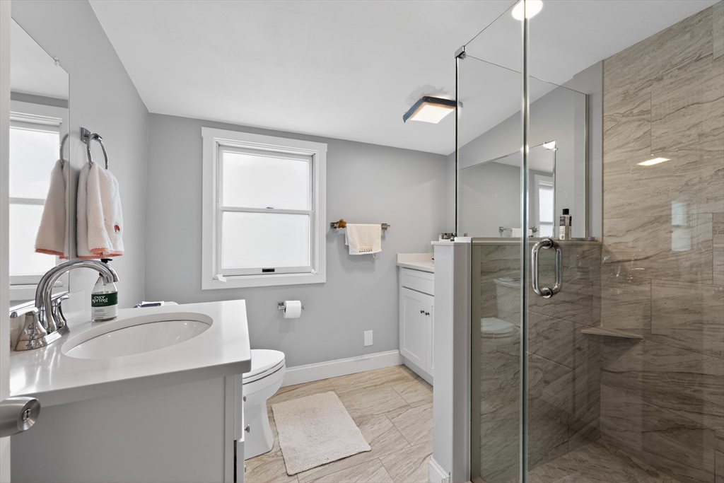 29 Elliott Street Danvers, MA 01923 - Photo 9 of 17