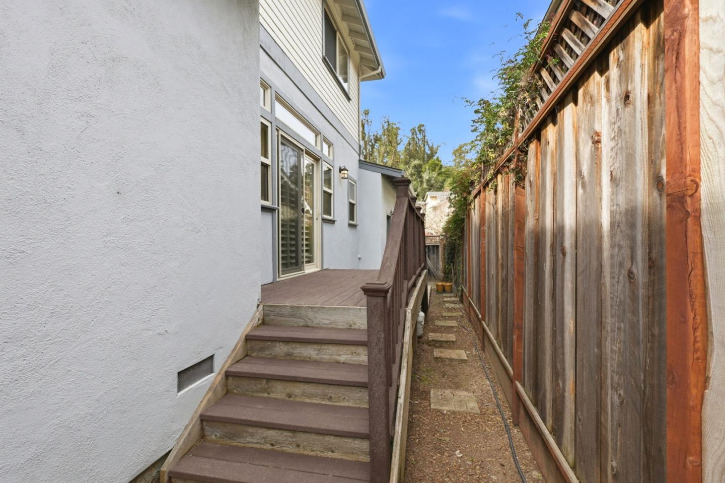 111 Misty Court Santa Cruz, CA 95060 - Photo 40 of 48