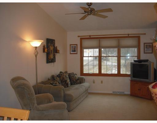 208 Galbreath Road Monongahela, PA 15063 - Photo 4 of 13 Living Room.