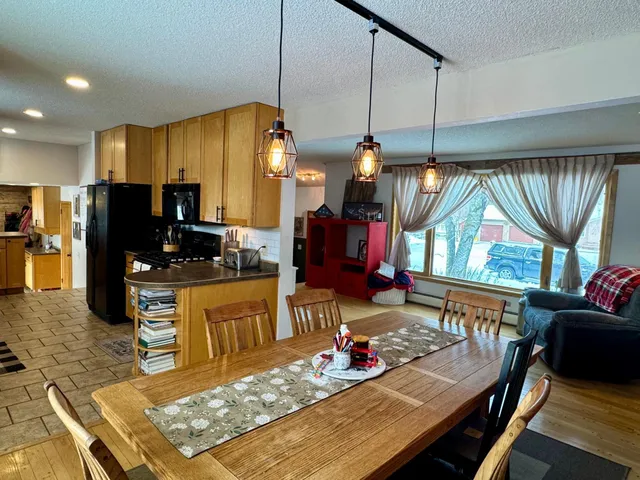 $259,900 | 111 Cherry Avenue, Bird Island, MN 55310