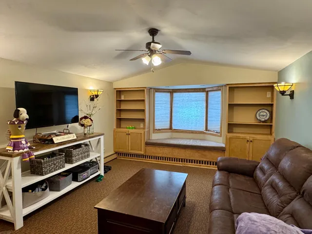 $259,900 | 111 Cherry Avenue, Bird Island, MN 55310