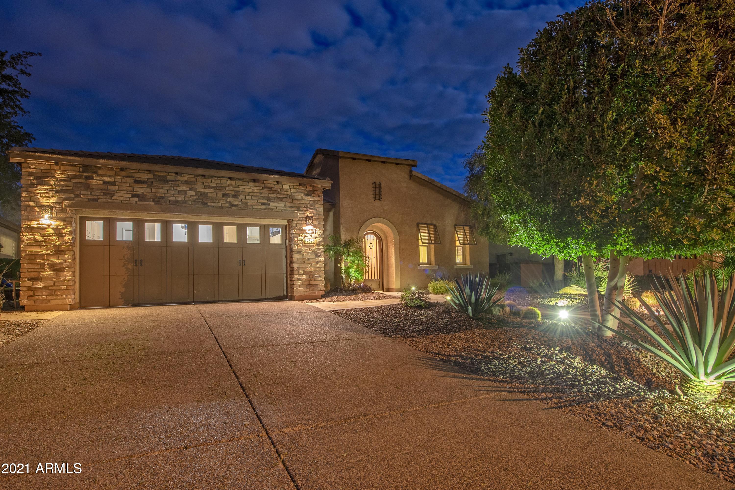 12526 West Bajada Road Peoria, AZ 85383 - Photo 2 of 41 002_Great Curb Appeal