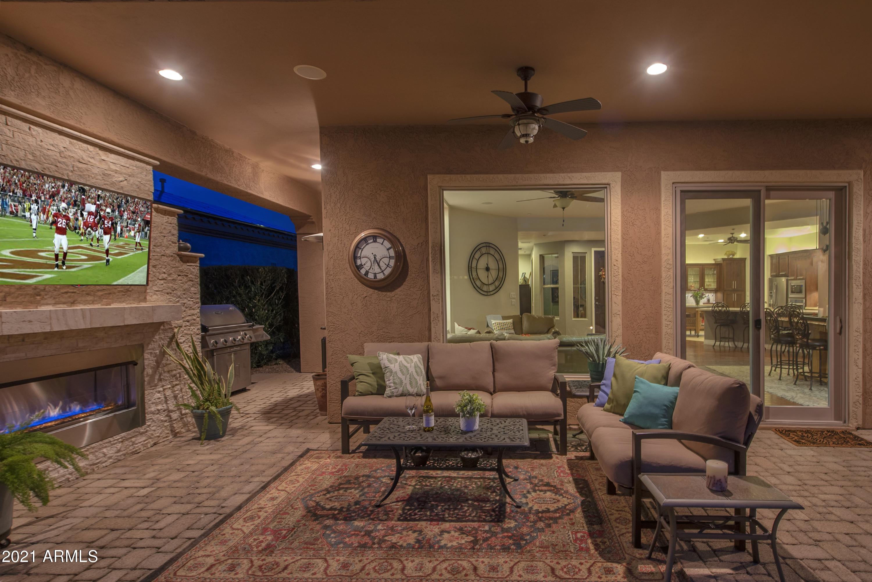 12526 West Bajada Road Peoria, AZ 85383 - Photo 25 of 41 026_Enjoy the AZ Outdoor Lifestyle