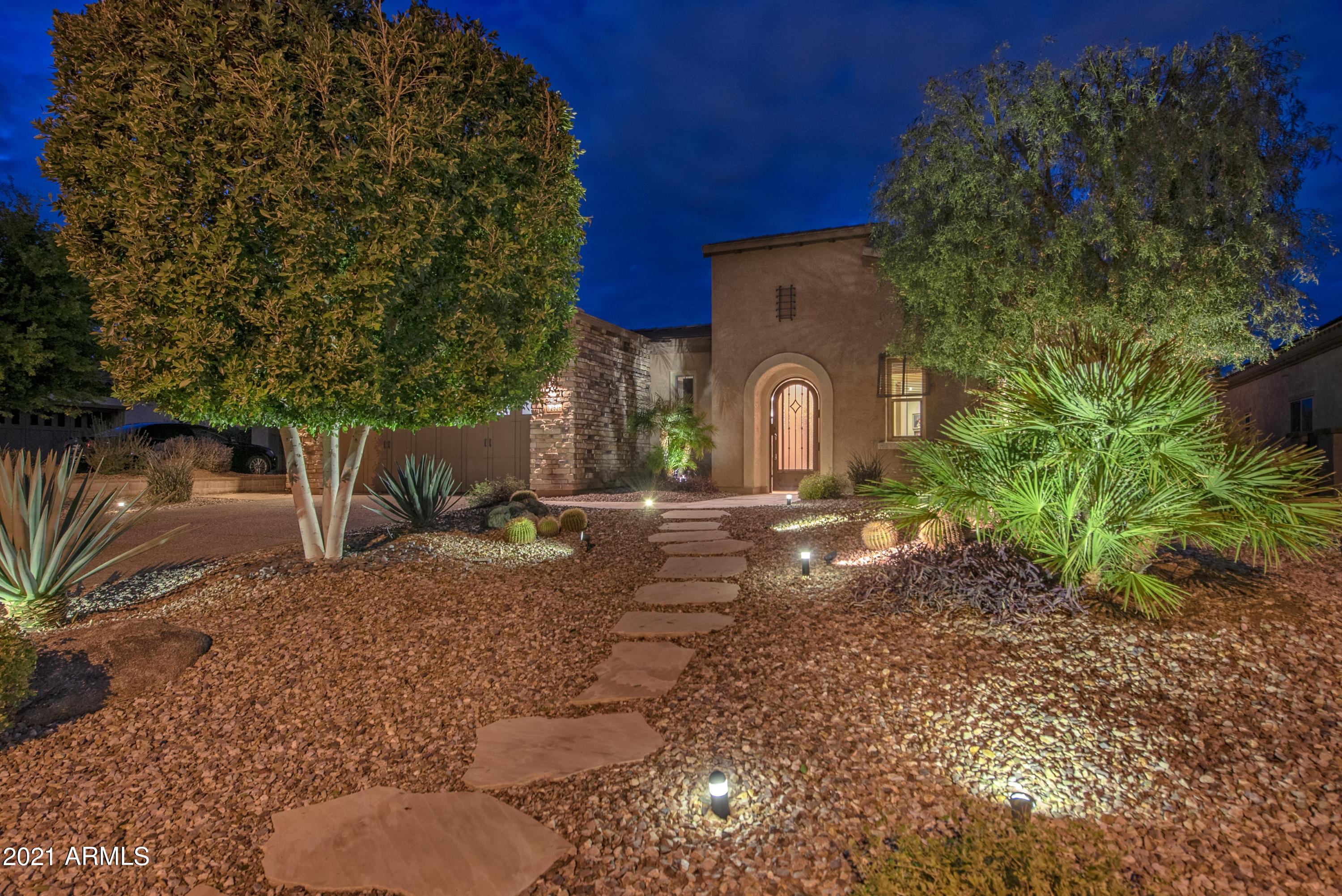 12526 West Bajada Road Peoria, AZ 85383 - Photo 3 of 41 003_Front Landscape View