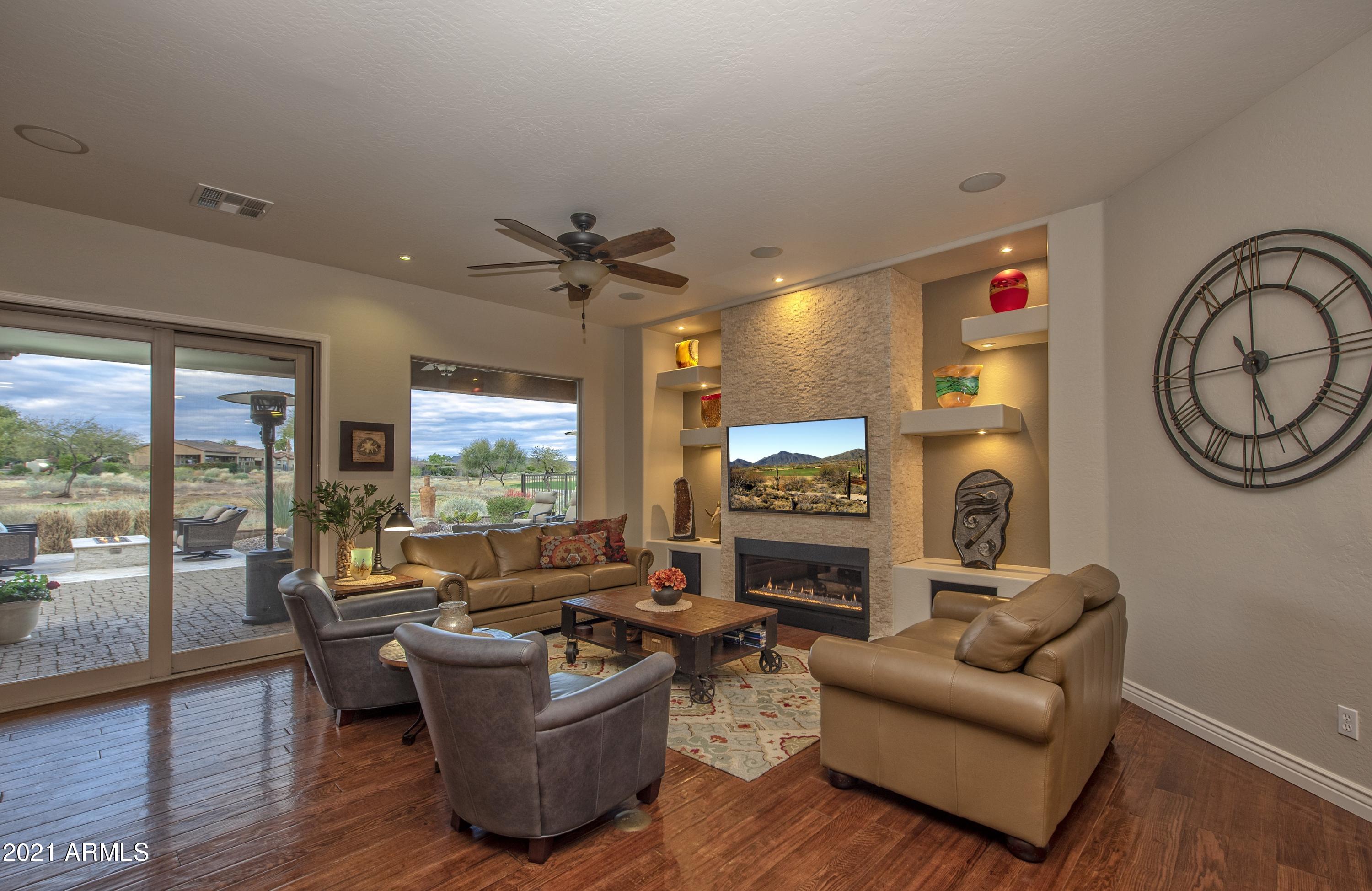 12526 West Bajada Road Peoria, AZ 85383 - Photo 6 of 41 006_Living Room