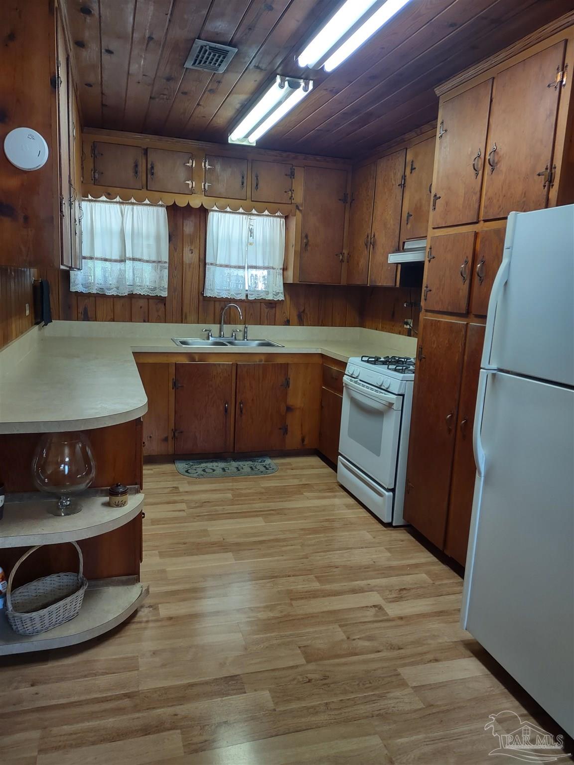 521 Cox Road McDavid, FL 32568 - Photo 13 of 32