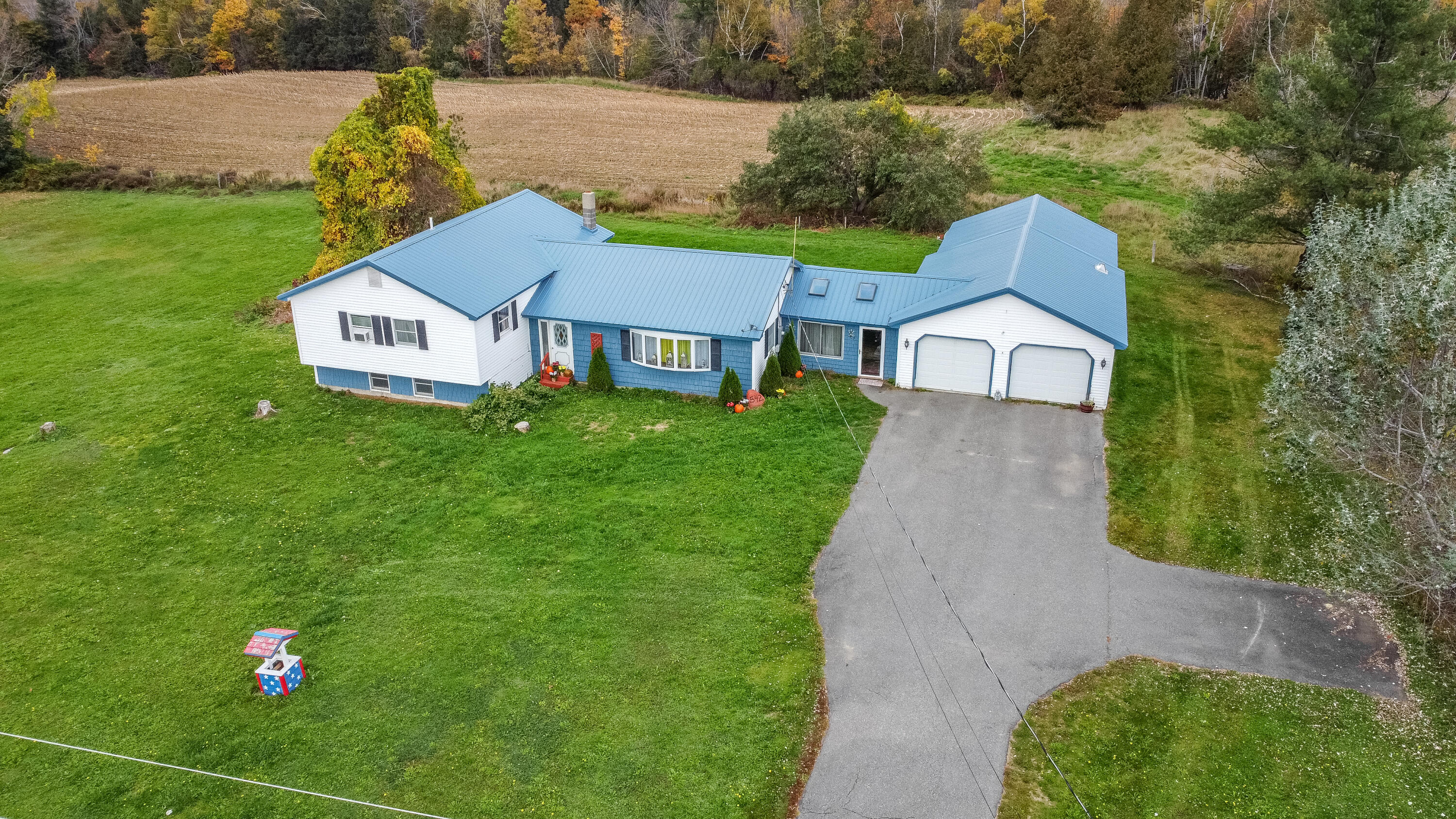 540-542 Garland Road Dexter, ME 04930 - Photo 3 of 33 Exterior14