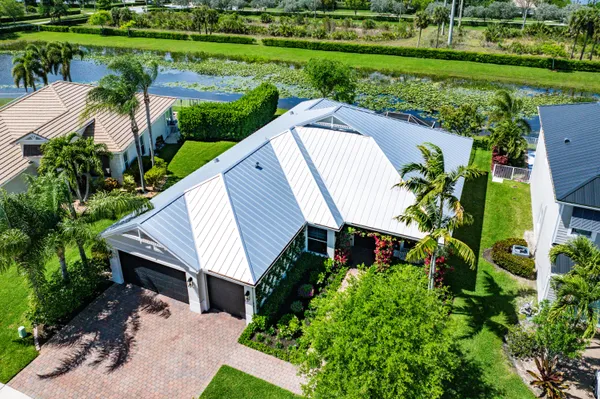 $895,000 | 9009 New Hope Court, Royal Palm Beach, FL 33411