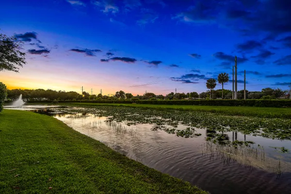 $895,000 | 9009 New Hope Court, Royal Palm Beach, FL 33411