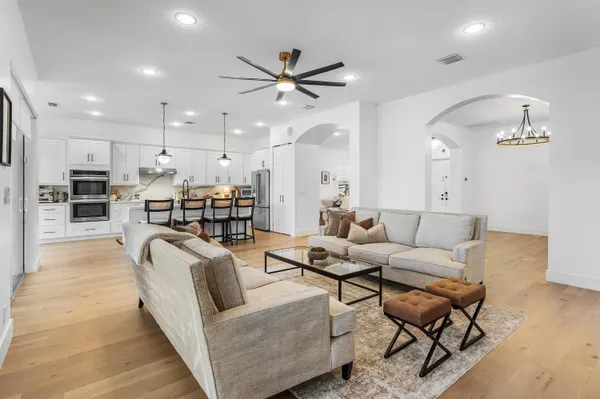 $895,000 | 9009 New Hope Court, Royal Palm Beach, FL 33411