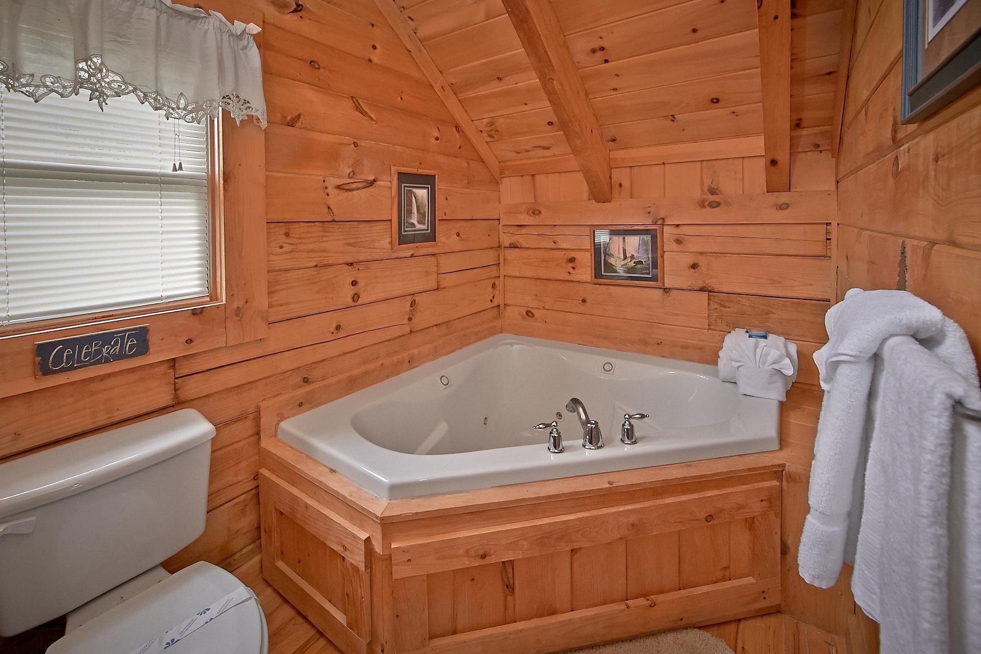 3528 Carsons Ridge Way Sevierville, TN 37862 - Photo 12 of 28 Gallery Image 12