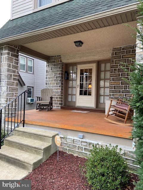 4132 Vernon Road Drexel Hill, PA 19026 - Photo 4 of 41 Gallery Image 4