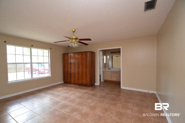107 Cherry Circle Daphne, AL 36526 - Photo 8 of 23