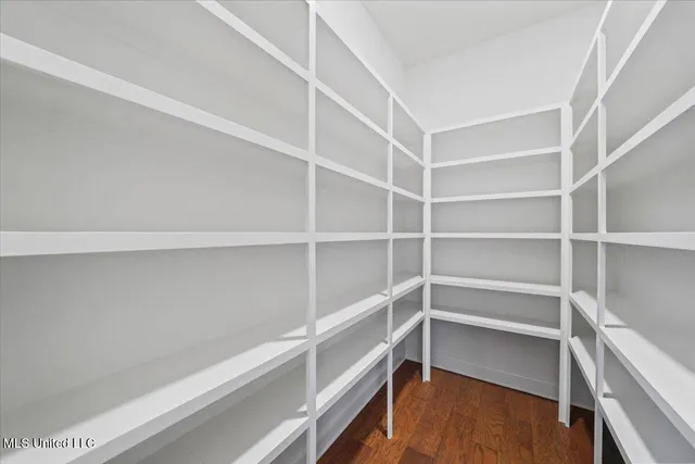 $649,500 | 6264 Valley Oaks Drive, Olive Branch, MS 38654